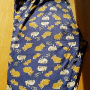 Lularoe bunny TC leggings